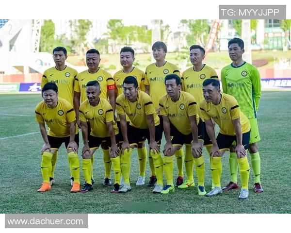 三代球星同框:从父辈到子孙,足球传承的辉煌与挑战